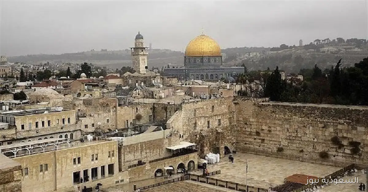 إسرائيل تُقيم 88 بوابة عنصرية لعزل المدينة في القدس وضواحيها