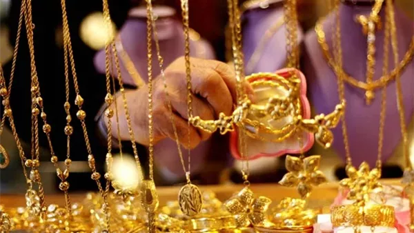 أسعار الذهب اليوم السبت: استقرار عيار 21 عند 5550 جنيهًا