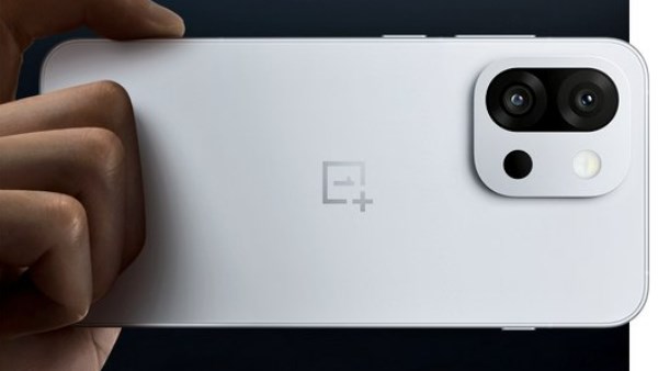 أفضل ساعة ذكية في الأسواق وأبل تؤجل إطلاق هاتف iPhone Fold