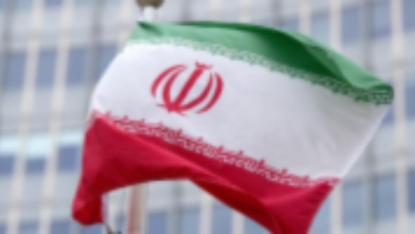 إيران تعبر عن ترحيبها بتعزيز التعاون الدفاعي مع بيلاروس