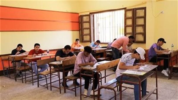 العد التنازلي لامتحانات نصف العام 2026 لطلاب المدارس والجامعات