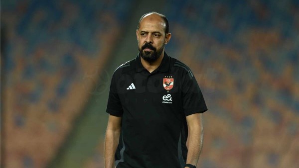 النحاس يوضح: النجوم الكبار لم يتسببوا في أي مشاكل داخل أوضة اللبس بالأهلي