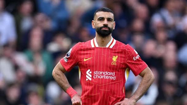 تمرد صلاح على نفسه بسبب تراجع أدائه وفقًا لتقرير إنجليزي