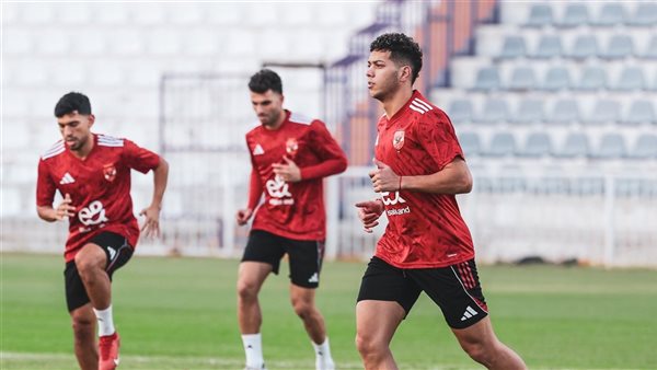 أحمد الصغيري: إمام عاشور الأفضل في مصر وسبب تراجع أداء زيزو مع الأهلي