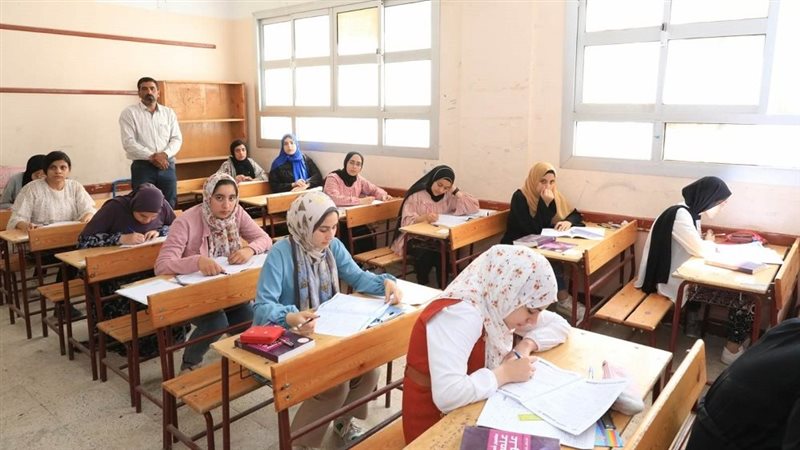 التربية والتعليم تعلن عن فتح باب التسجيل لاستمارة الشهادة الإعدادية.. الرابط الرسمي