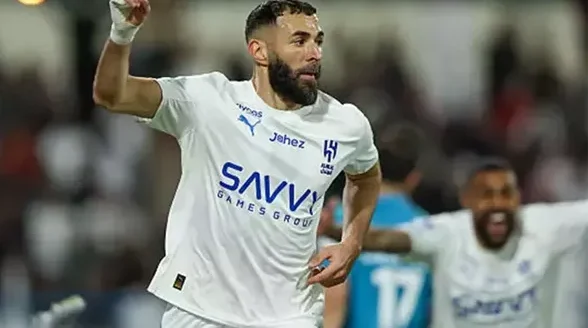 تعليق كريم بنزيما الأول بعد أول مباراة مع نادي الهلال السعودي